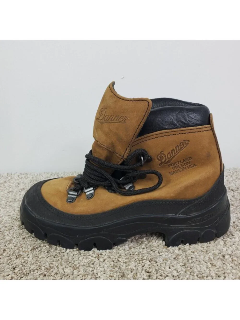 Danner good preowned